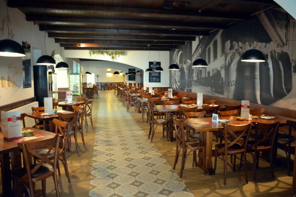 Kyjovsky Pivovar - Hotel, Restaurace, Pivni Lazne Exteriör bild
